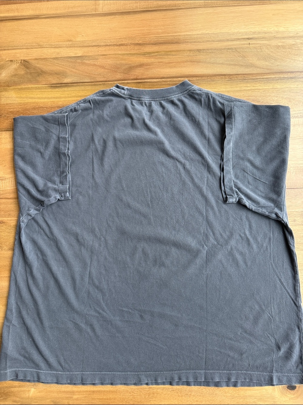 Men’s American Eagle Oversized T-Shirt - Picture 3 of 3